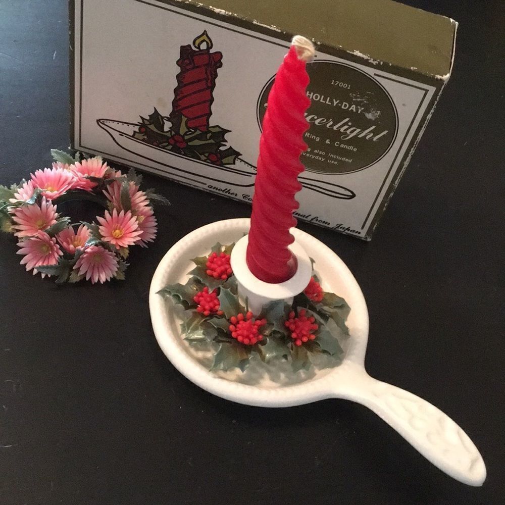 Vintage Holly-Day Saucerlight holly ring & candle